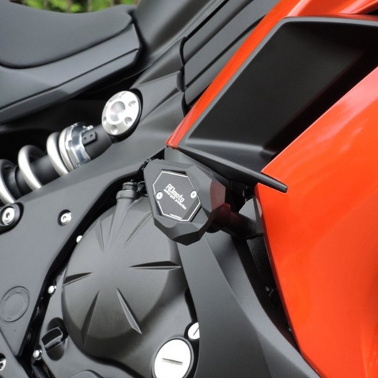 Kit protecții motor RDmoto SL01 Black - Kawasaki ER-6f 2012-2016 (crash pad) Kit protecții motor RDmoto SL01 Black - Kawasaki ER-6f 2012-2016 (crash pad)