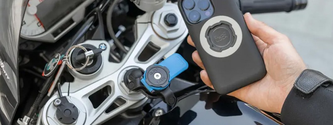 Ce-i cu suportul de telefon moto Quad Lock și cum a ajuns atât de apreciat în lumea moto? Ce-i cu suportul de telefon moto Quad Lock și cum a ajuns atât de apreciat în lumea moto?