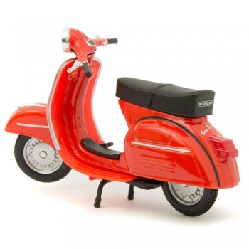 Machetă moto Maisto [1:18] - Vespa 125 GTR 1968 - Red