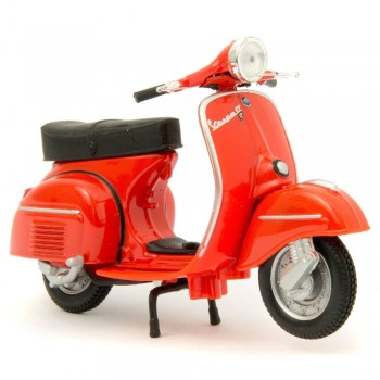Machetă moto Maisto [1:18] - Vespa 125 GTR 1968 - Red