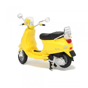 Machetă moto Maisto [1:18] - Vespa 2014 LXV - Yellow